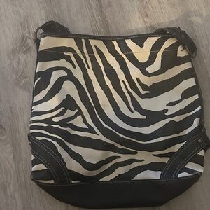 Elegant Zebra Pattern Shoulder Bag